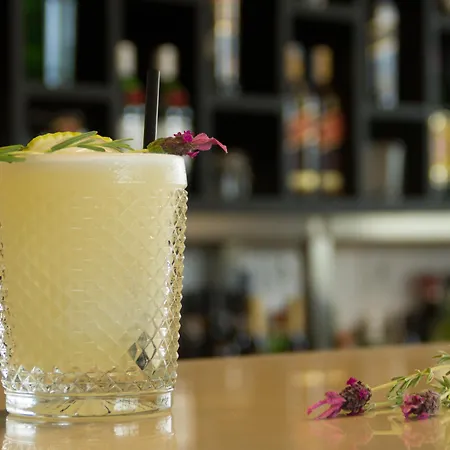 Garca Real & - Singular's 4*