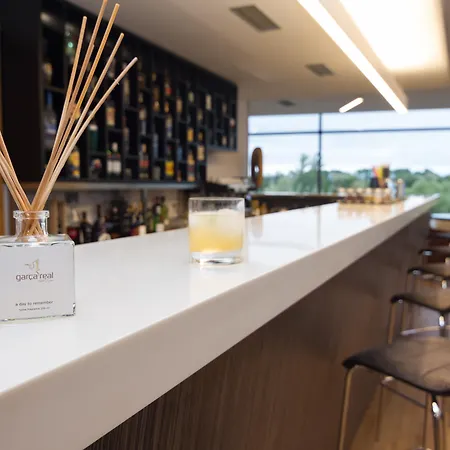 Garca Real & - Singular's 몬테모르-우-벨류