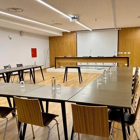 Garca Real & - Singular's 호텔 몬테모르-우-벨류