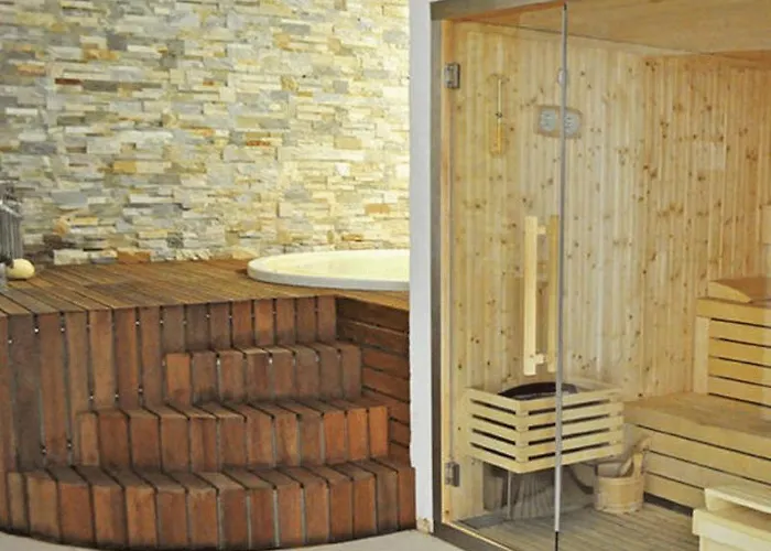 Garca Real & - Singular's Hotel 4*